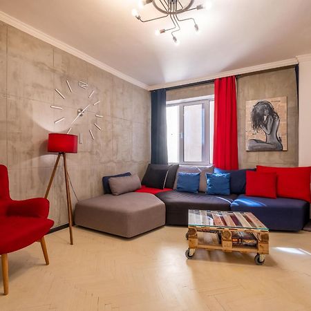 Modern , Spacious 2Br Apartment In Top Center София Экстерьер фото