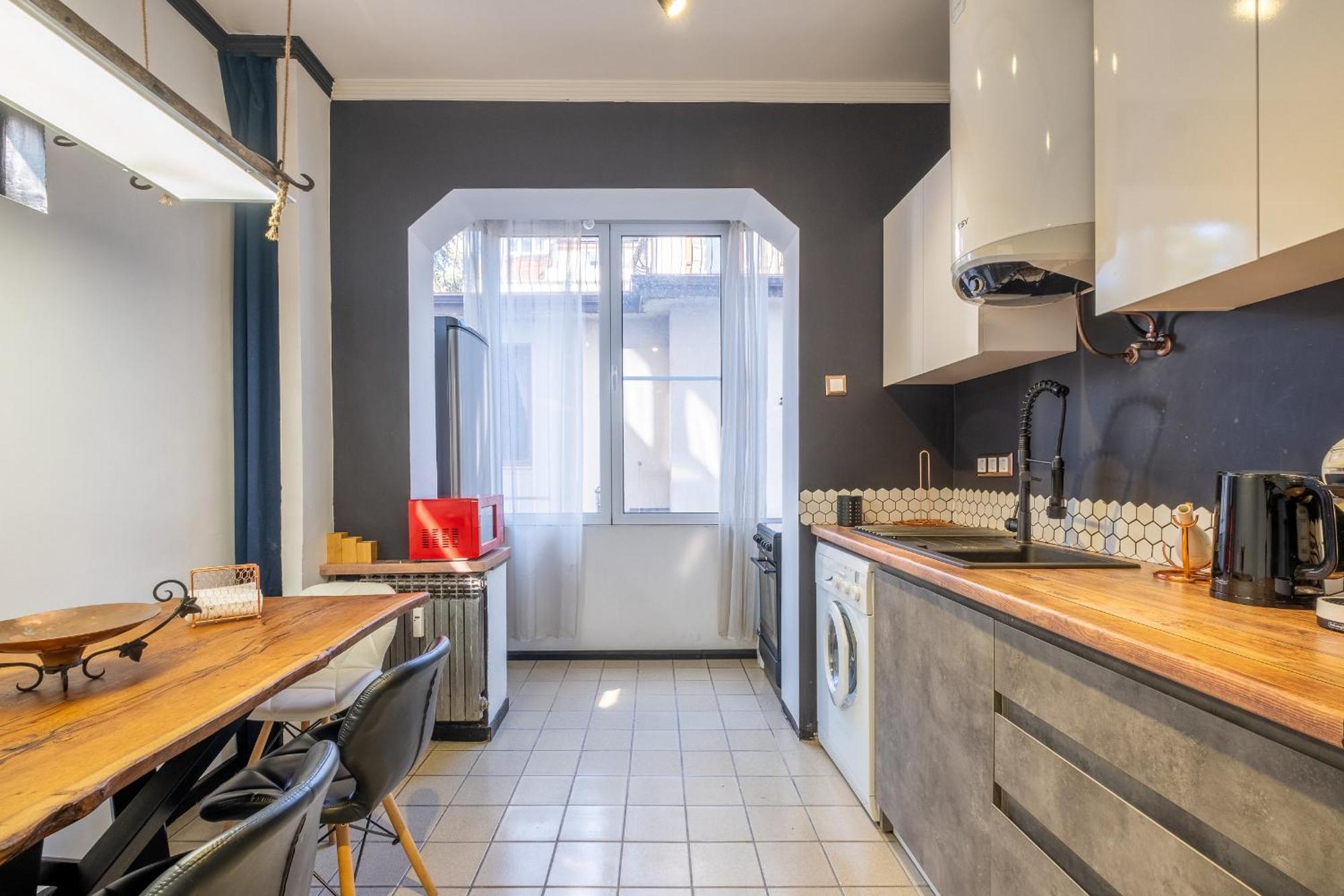 Modern , Spacious 2Br Apartment In Top Center София Экстерьер фото